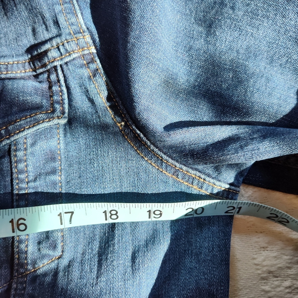 Levi's Jean Jacket, Women's Size L, NWOT - Picture 6 of 7